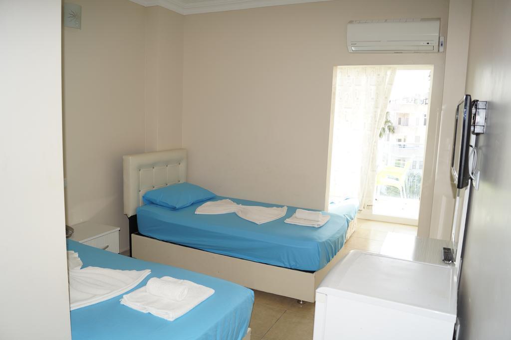 Delfin Hotel Kizkalesi Buitenkant foto